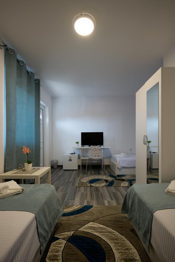 Bed & Breakfast Delikates Stojakovo Exterior foto