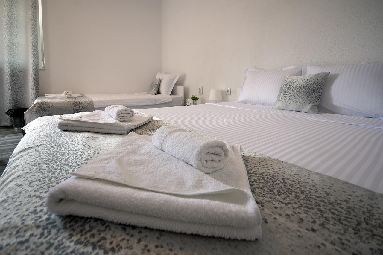 Bed & Breakfast Delikates Stojakovo Exterior foto