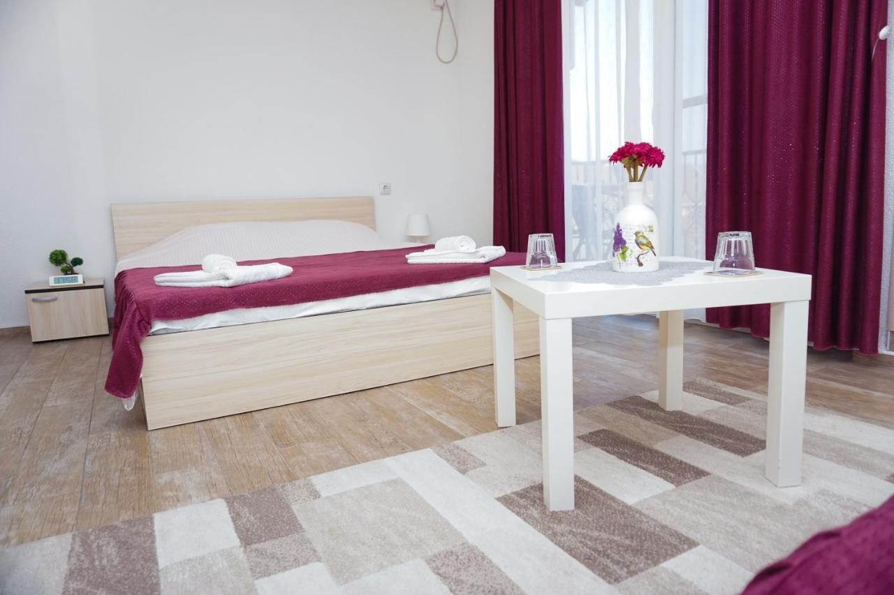 Bed & Breakfast Delikates Stojakovo Exterior foto