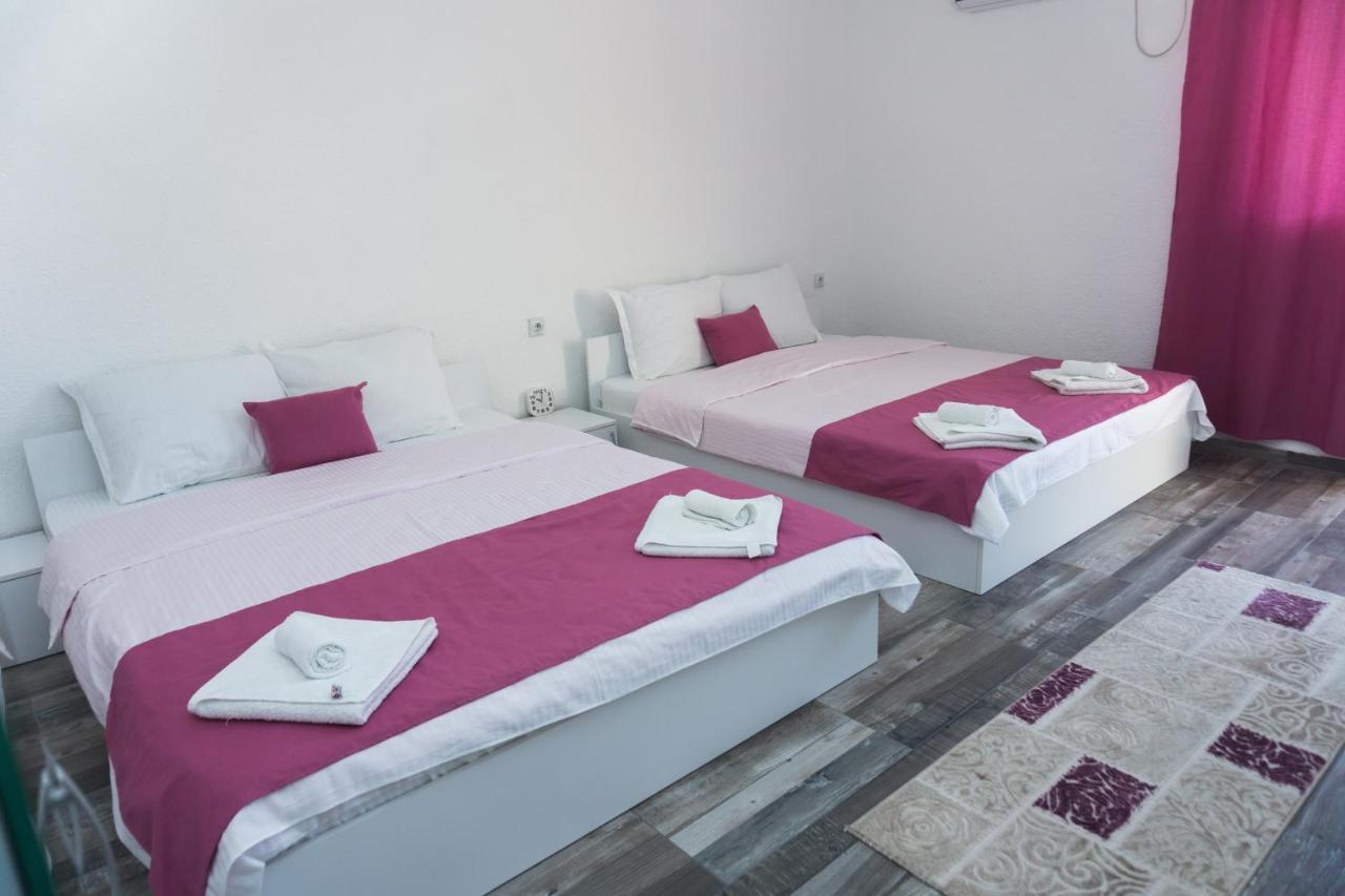 Bed & Breakfast Delikates Stojakovo Exterior foto